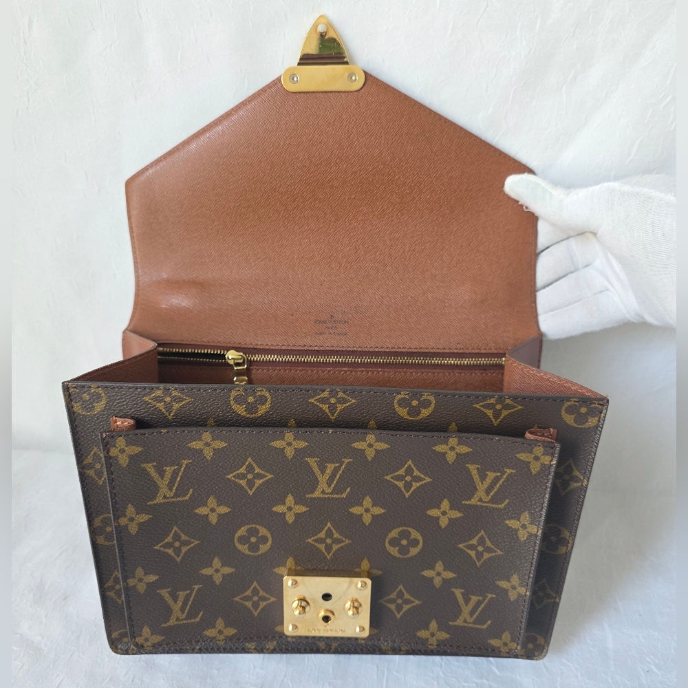 Auth Louis Vuitton Monogram Monceau 28 Crossbody Bag - Picture 7 of 10